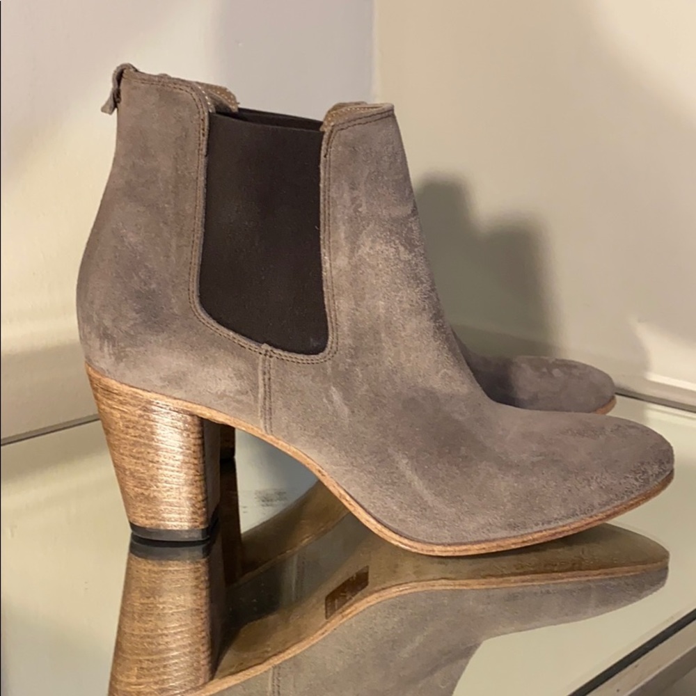Alberto Fermani Piccola Taupe Ankle Boots